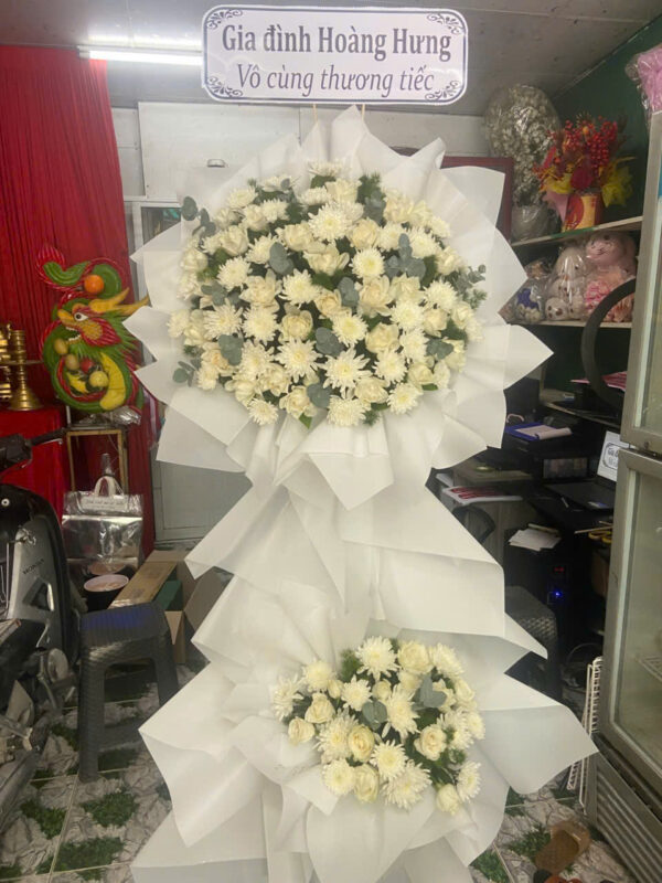 Hoa viếng phường Xóm Chiếu trọn gói, hỗ trợ đặt nhanh online Ke hoa chia buon KHCB 46 hoa tuoi quan 12