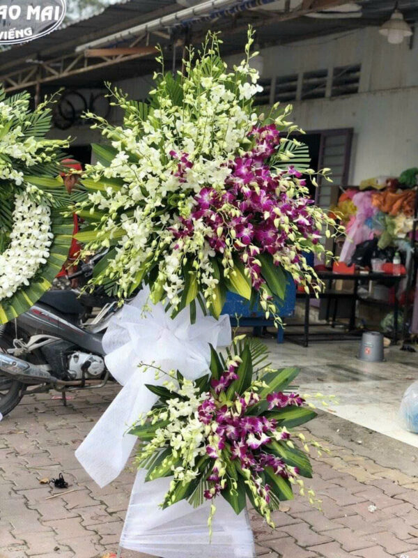 Hoa viếng phường Vĩnh Hội
